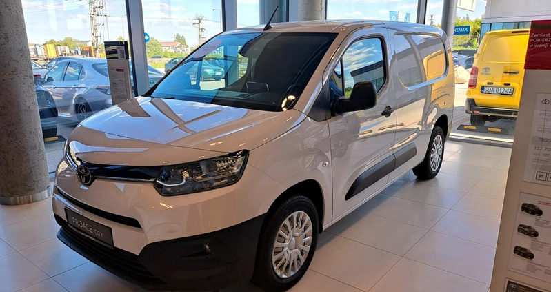 Toyota Proace City cena 121401 przebieg: 4, rok produkcji 2023 z Knurów małe 11